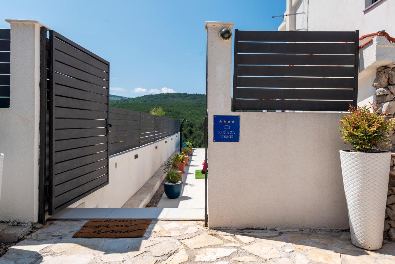 Villa Lucatoni - Heated Pool Шибеник Экстерьер фото